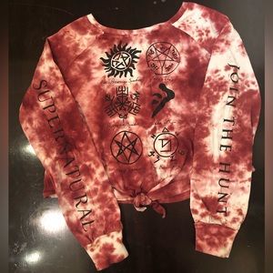 Supernatural long sleeve crop top
